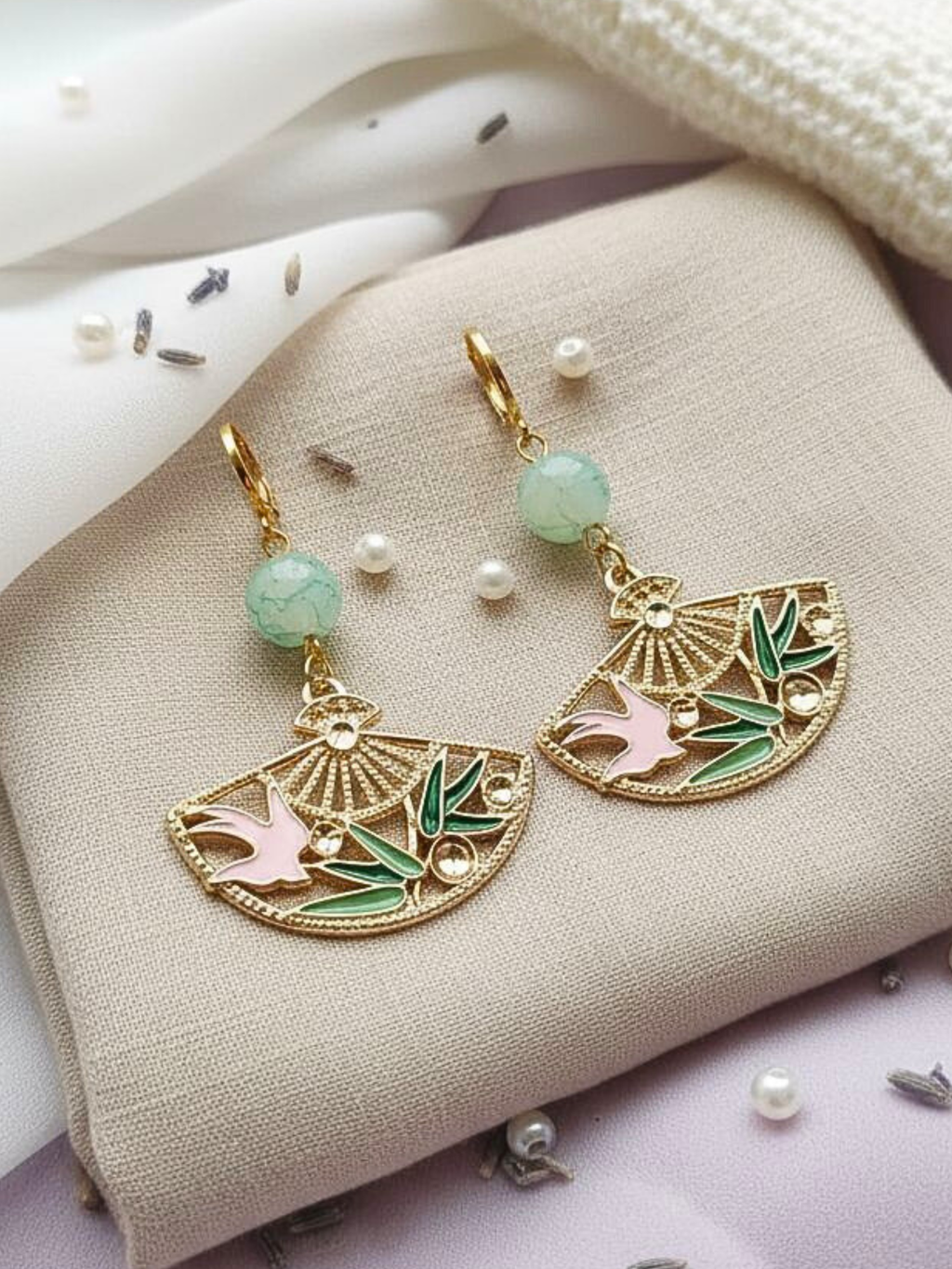 • Boucles d'oreilles • Hirondelle d’Or